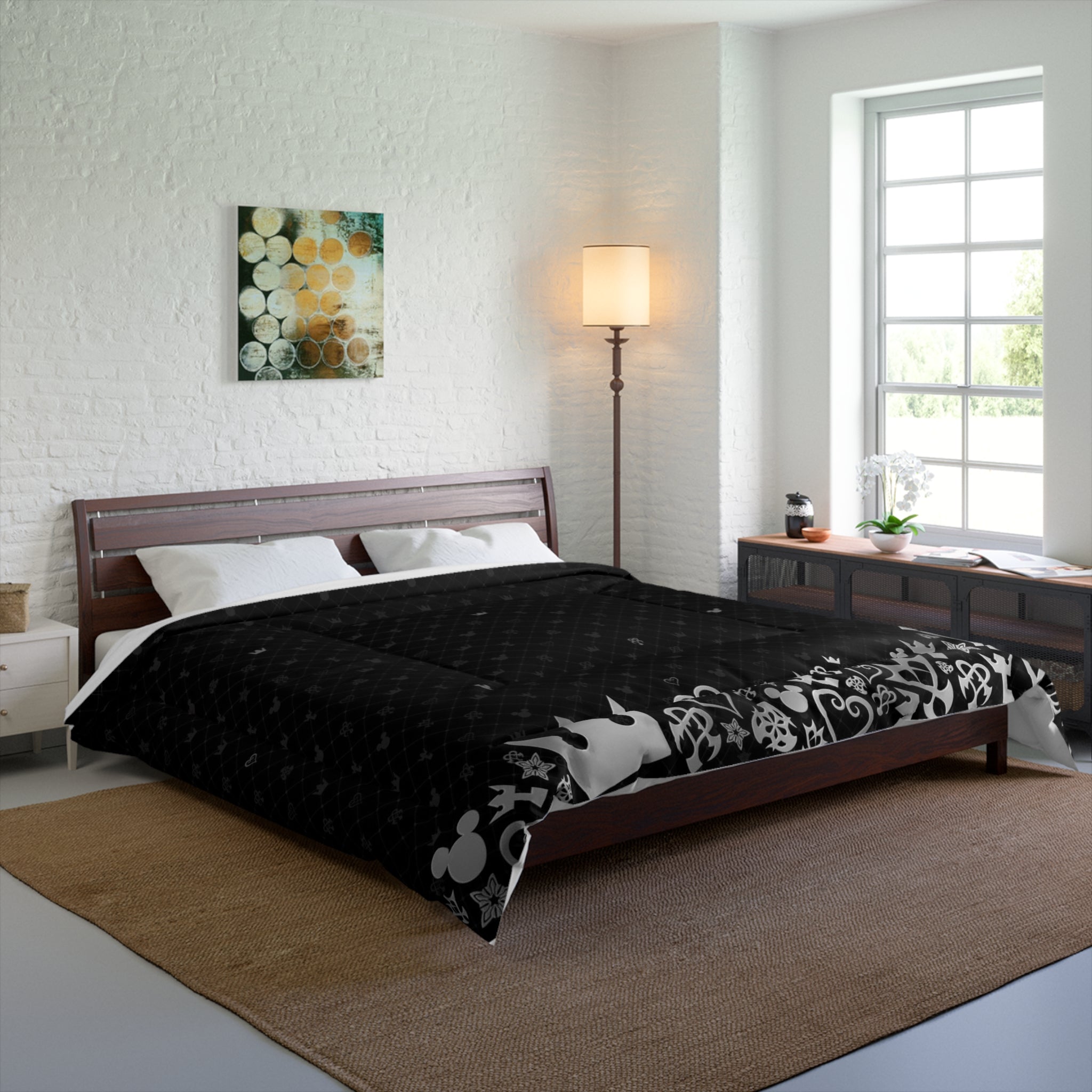 Black Heart Crown Border comforter | Floral Doodle Pattern, Monochrome Bedding